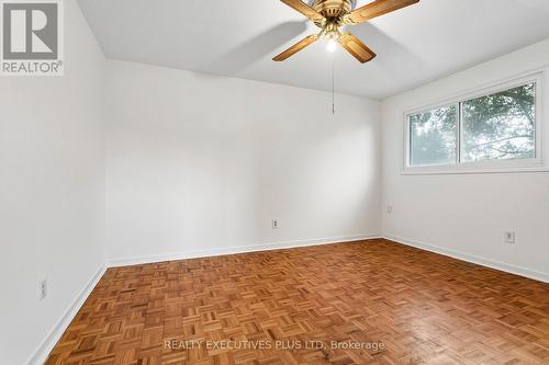 1037 Stainton Drive, Mississauga, ON 