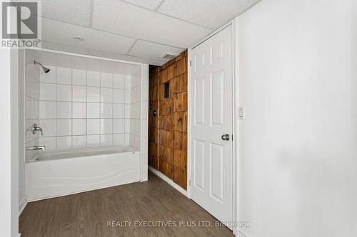 1037 Stainton Drive, Mississauga, ON 