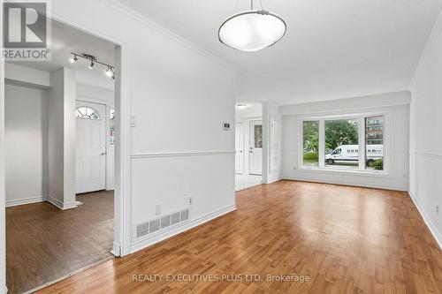1037 Stainton Drive, Mississauga, ON 