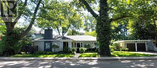 344 MAPLE AVENUE  Oakville, ON L6J 2H7