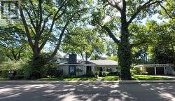 344 MAPLE AVENUE Oakville, ON L6J 2H7