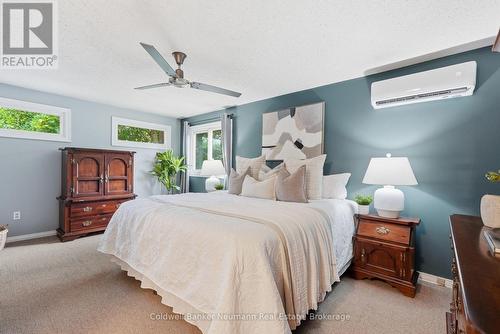 8 Pickwick Place, Guelph (Willow West/Sugarbush/West Acres), ON 