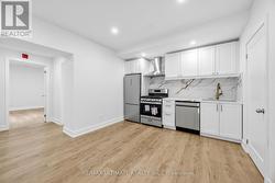 202 - 229 SPADINA AVENUE  Toronto, ON M5T 2E2