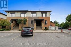 21 BERGERON PRIVATE  Ottawa, ON K1C 0C2