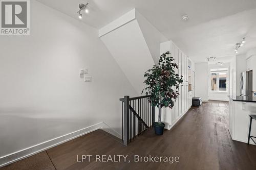 21 Bergeron Private, Ottawa, ON 
