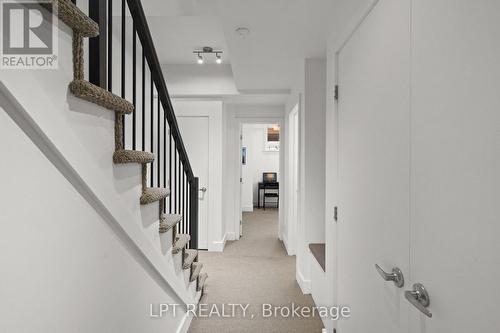 21 Bergeron Private, Ottawa, ON 