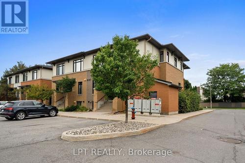 21 Bergeron Private, Ottawa, ON 