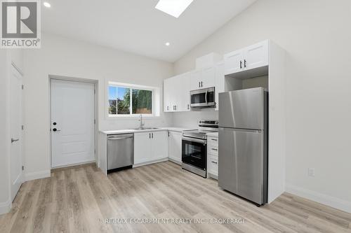 3 - 18 PRINCESS STREET , St. Catharines (E. Chester), Ontario L2P 2R1 4