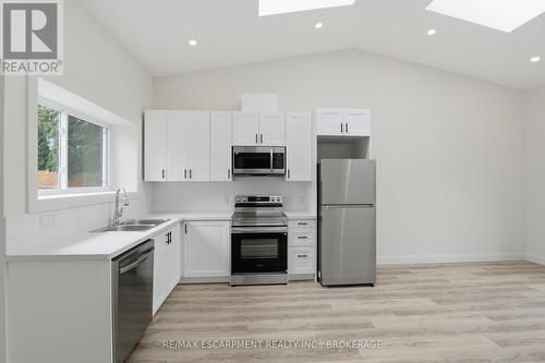 3 - 18 PRINCESS STREET , St. Catharines (E. Chester), Ontario L2P 2R1 5