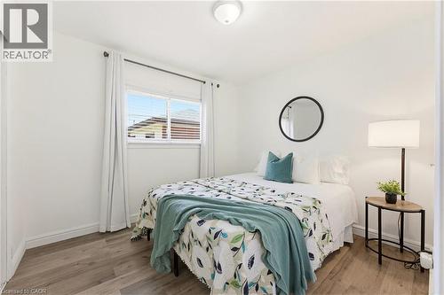 17 Broadmore Avenue, St. Catharines, ON 