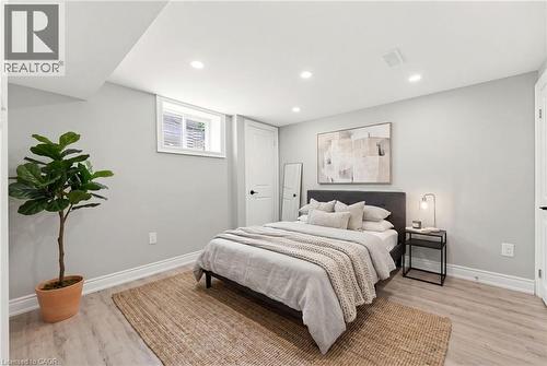 Virtually Staged - 17 Broadmore Avenue, St. Catharines, ON 