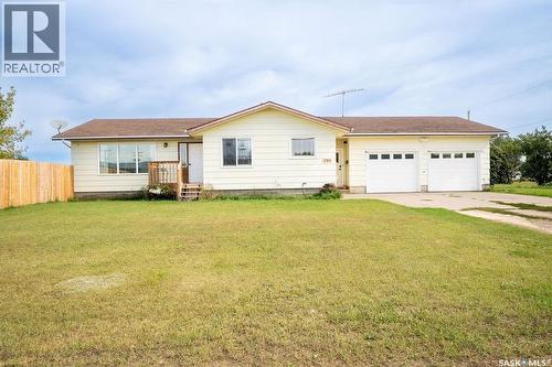 701 1St Street, Hanley, SK 