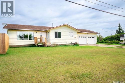 701 1St Street, Hanley, SK 