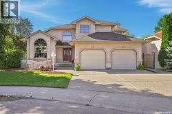 1719 Clive BAY E  Regina, SK S4V 2R8