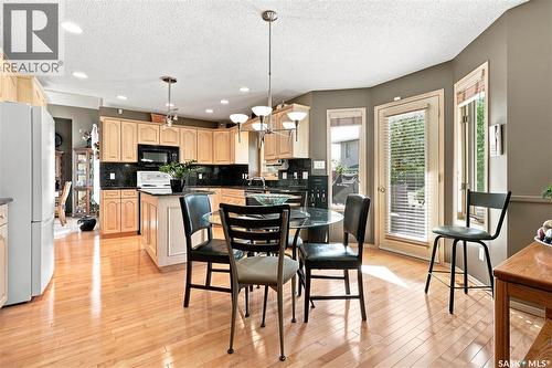 1719 Clive Bay E, Regina, SK 