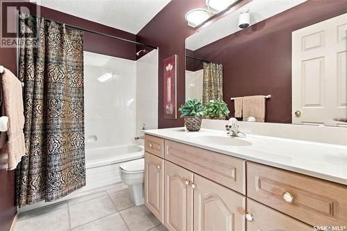 1719 Clive Bay E, Regina, SK 