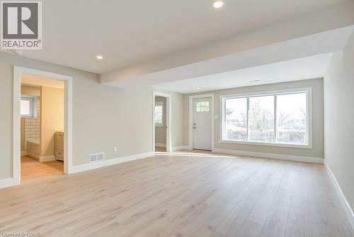 155 Doon Road Unit# Upper, Kitchener, ON 