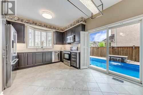 4201 Prudham Avenue, Burlington, ON 