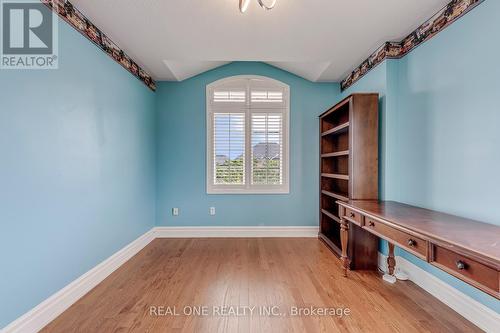 4201 Prudham Avenue, Burlington, ON 