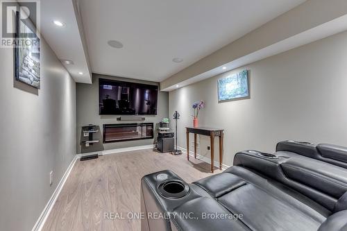4201 Prudham Avenue, Burlington, ON 