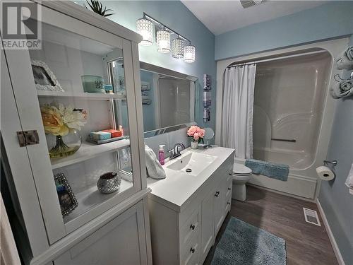 94 Renee Crescent, Garson, ON 
