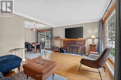 987 Neville Street, Ottawa, ON 