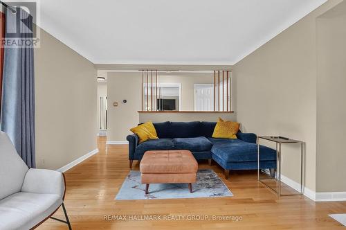 987 Neville Street, Ottawa, ON 