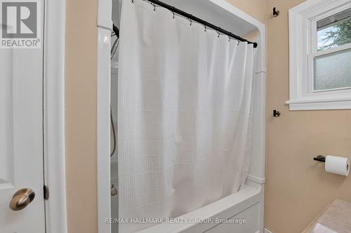 987 Neville Street, Ottawa, ON 