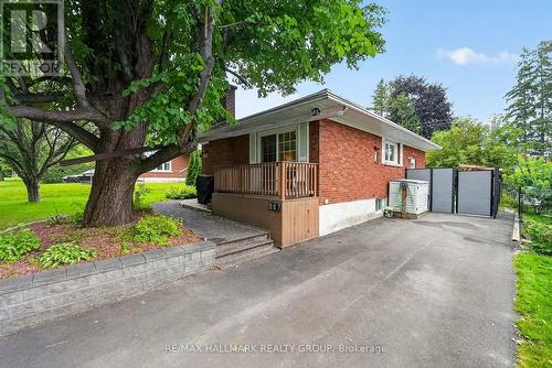 987 Neville Street, Ottawa, ON 
