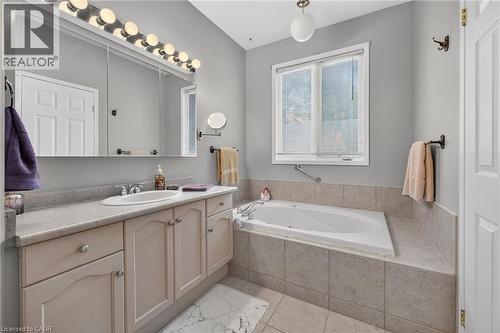 Ensuite bathroom - 159 Thoroughbred Boulevard, Ancaster, ON 