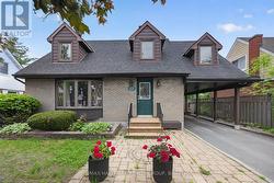 1416 WOODWARD AVENUE  Ottawa, ON K1Z 7W1