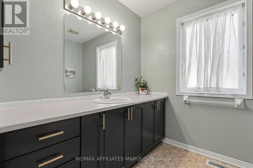 218 Annapolis Circle, Ottawa, ON 