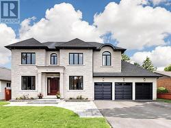58 MAY AVENUE  East Gwillimbury, ON L0G 1V0