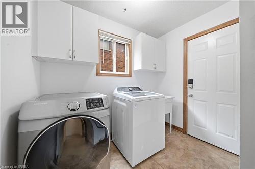 92 National Drive, Hamilton, ON 