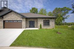 18 - 1182 QUEEN STREET  Kincardine, ON N2Z 1G4