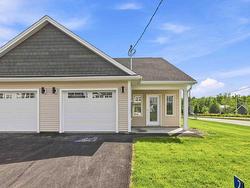 2 Jessome Avenue Lantz, NS B2S 0K6