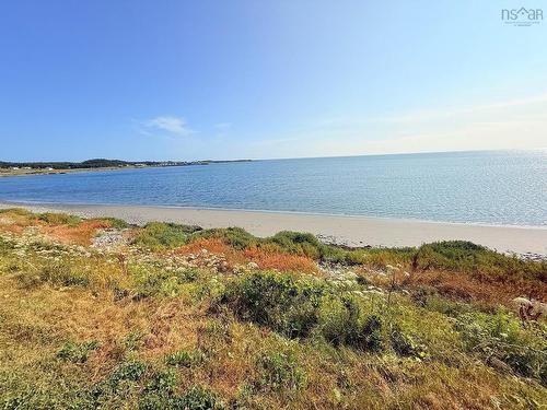 Shore Road, Lower L'Ardoise, NS 