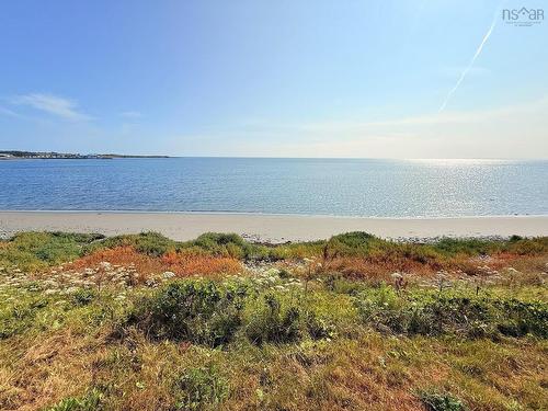 Shore Road, Lower L'Ardoise, NS 