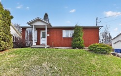 1133 24e Avenue  Saint-Jérôme, QC J7Z 3J1