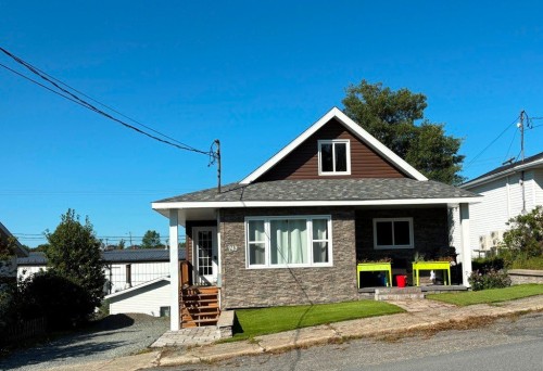 943 Rue Vanasse  Rouyn-Noranda, QC J9X 3V7