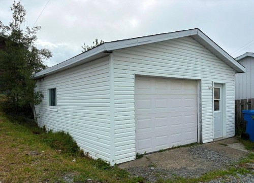 Garage - 943 Rue Vanasse, Rouyn-Noranda, QC 