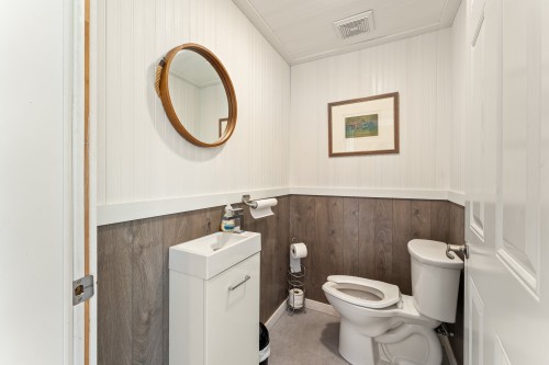 Salle d'eau - 110 Rue Main, North Hatley, QC 