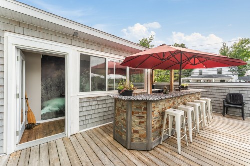 Terrasse - 110 Rue Main, North Hatley, QC 