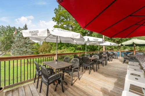 Terrasse - 110 Rue Main, North Hatley, QC 