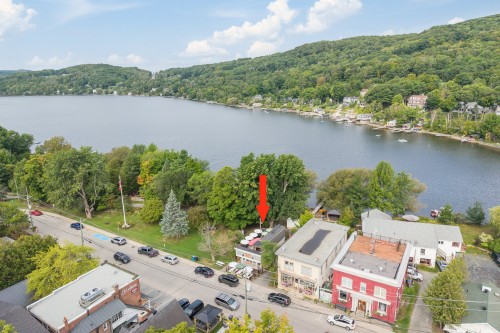 Photo aérienne - 110 Rue Main, North Hatley, QC 
