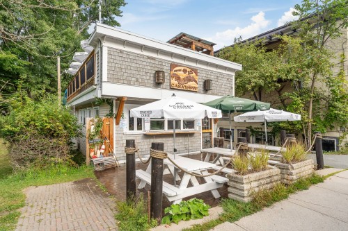 Façade - 110 Rue Main, North Hatley, QC 