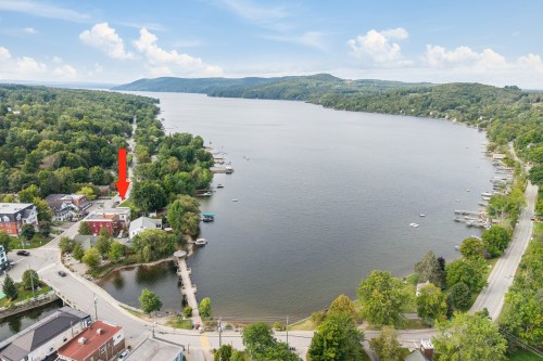 Photo aérienne - 110 Rue Main, North Hatley, QC 