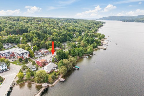 Photo aérienne - 110 Rue Main, North Hatley, QC 