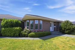 788 Stanhope Rd  Parksville, BC V9P 1B5