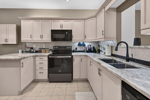 159 Thoroughbred Boulevard, Hamilton, ON 